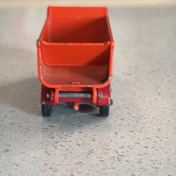 LESNEY Hoveringham Dump Truck Die Cast Metal Toy Matchbox Tipper - Picture 8 of 8